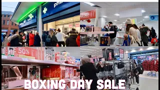 BOXING DAY VLOG 2019  | PEOPLE ARE RUSHING TO GET IN TO BOOTS 😱