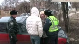 В Крыму пьяная блондинка за рулем сбила двух человек - Чрезвычайные новости, 30.01