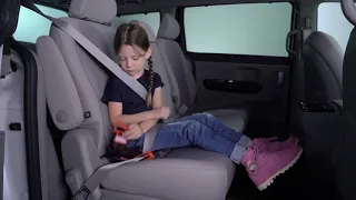 How to use the mifold Grab-and-Go booster seat in 4 easy steps