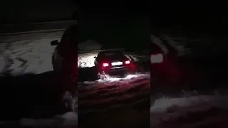 Audi S8 D2 snow drift