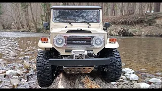 RC 1/10, Toyota Land Cruiser FJ40 (RC4WD), CFX (MST) - 03 / Beside the river