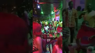 Le Bali lounge à Odza Happi Yaoundé...un aperçu de l'ambiance !!