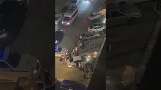 В Каспийск на улице Абдулманапова 6Б, во время мытья окна с 10 этажа выпала молодая женщина.