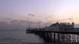 A "murmuration" of Starlings on Brighton Pier