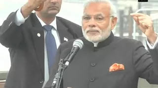 PM Modi unveils the statue of Basaveshwara in London