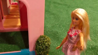 Barbie and Ken House Hunting Part 2 (Barbie Fold Out Blue Cottage & 2015 Barbie Dream House)