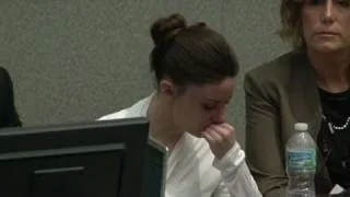 CNN: Casey Anthony cries as photos are shown