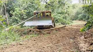 Caterpillar D6R XL Bulldozer Operator Skills in Leveling Residents' Plantation Roads in Villages