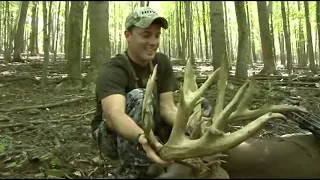 World Class Whitetails of Ohio   Hunters and Massive Whitetails are on the move