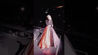 Kelly Clarkson - A Moment Like This - Virtual Reality - Live in Dallas, American Airlines