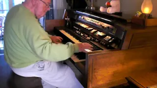 Wow You See + Mike Reed plays  California Dreamin  on the Hammond Grandee Organ