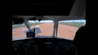 Aviação de Garimpo. Decolagem Bandeirante Embraer 110P1