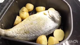 sea ​​bream fish with air fryer vegetables