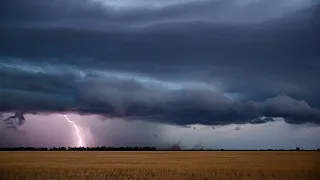 Nice photogenic storm in the Central West Plains of NSW.