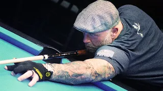 Joe Rogan plays pool