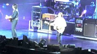 Paul McCartney  Philadelphia 8-14-10 "Im Looking Through You"