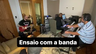 Ensaiando Repertório de Fernandinho.