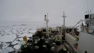 Перегруз в море . Суровый апрель .