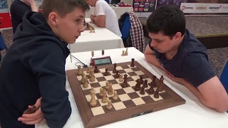 GM Andrey Esipenko - GM Viktor Erdos, Blitz chess, Grunfeld defense