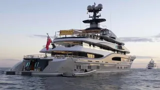 Floating around MEGAYACHTS in Monaco