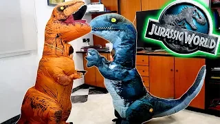 EL T-REX MISTERIOSO 😍 DEJA DOS SORPRESAS 🎁🎁DE JURASSIC WORLD a DANI y EVAN!!