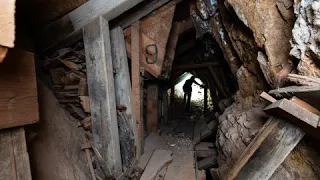 Sketchy Cracked Support Timbers and Collapses - Exploring the Abandoned Apollo Mine (Part 1 of 3)