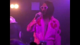 Elvana (Elvis-fronted Nirvana tribute band) Bass Girl Banter. Norwich Waterfront 04/10/18