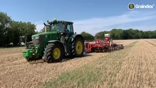 Elgar osr going in after winter barley using a Gregoire Besson Discordon.