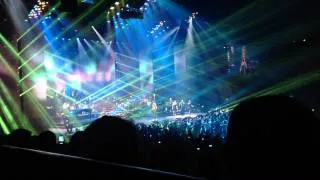 Celine Dion - Parler à mon père ( live at Paris/Bercy 29/11/2013)