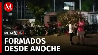 En Acapulco, cientos de personas se forman una noche antes para votar