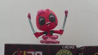 Funko Mystery Mini's Deadpool 30 Years Case A Unboxing Video! We Hit a 1/72 Ultra Rare Figure!!
