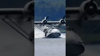 Wonderful Catalina take-off from lake