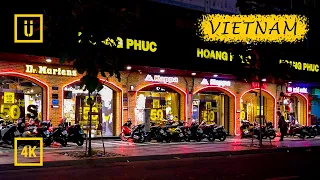 Shopping streets of nocturnal District 1 Ho Chi Minh City, Vietnam. Binaural Audio [4K walking tour]