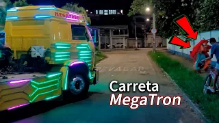 TRENZINHO CARRETA MEGATRON ALEGRIA E DIVERSÃO - CHAVES E SEUS AMIGOS FURACÃO