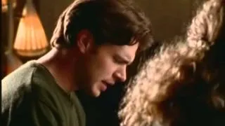 Scott Foley in Felicity [S01E01] Noel & Felicity - part 1