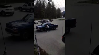 Drunk Asshole pickup driver picks fight with Biker