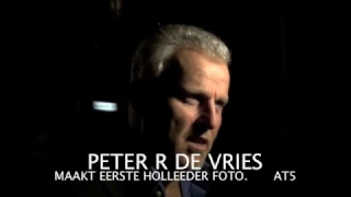 Maffiamaat peter R de vries maakt sneaky foto's van Willem Holleeder.