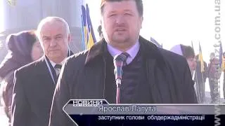 Президент України Петро Порошенко поклав квіти до Могили Невідомого солдата у Києві