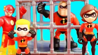 Dash And Batman Rescue Green Lantern & Mr. Incredible