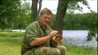 Ray Mears - Making a Container From Cedar, Bushcraft Survival Series 2