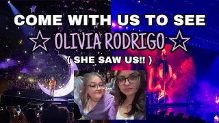 OLIVIA RODRIGO WAVED AT US!!! ( Come with us to go see Olivia Rodrigo )