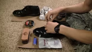 How to Fire Shine Low-Quarter Shoes