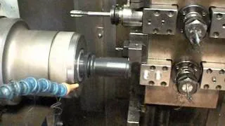 CNC fleraxlig svarv