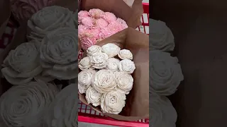 The viral wooden flower bouquets are back (and in brand new colors) 💐