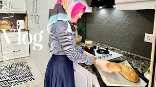 BIG CHANGE IN THE KITCHEN | USING WHITE GLASS COOKERS | SALMON BREAD RECIPE WITH CASTING CHEF