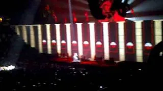Roger Waters - The Wall (Live) 2010 at the BankAtlantic center Sunrise Fl.