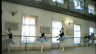 Ballet epic fall during the exam