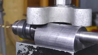 Making a cross drilling attachment for my vintage lathe