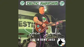 Walking Up The Gallowgate (Live) (Live)