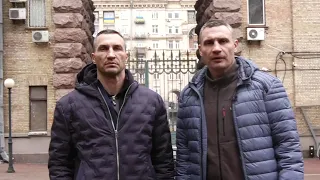 Klitschko-Brüder schicken Hilferuf aus Kiew an die Welt | AFP